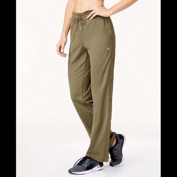 Puma Pants - HP🎉MAKE OFFERS🔥NWT Puma Tear Away Pant